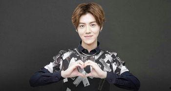 鹿晗团队吃瓜是真的吗视频,是真是假？