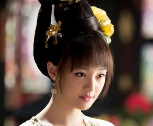 古装女孩吃瓜视频,揭秘宫廷秘闻